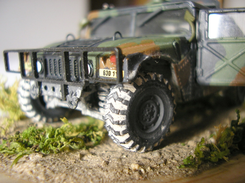 4_HMMWV.JPG