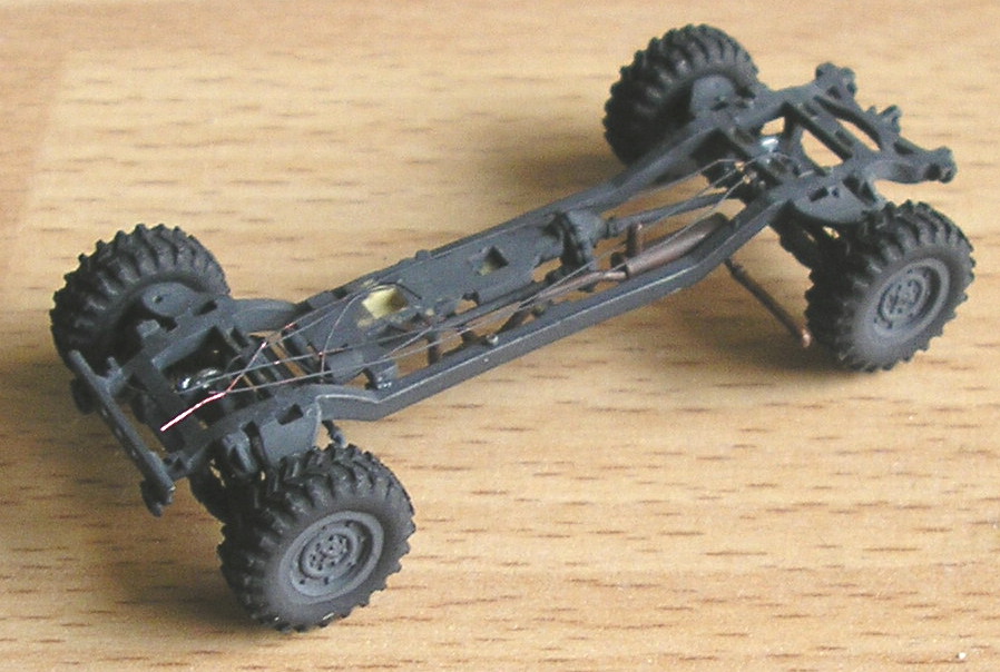 6_HMMWV.JPG